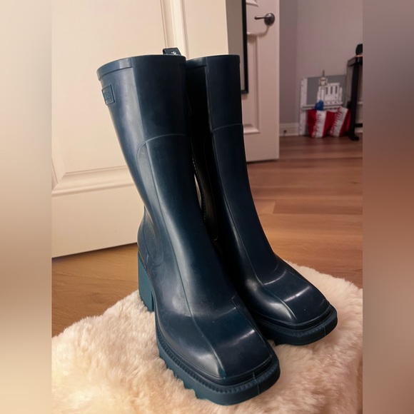 Chloe rain boots - Picture 3 of 7